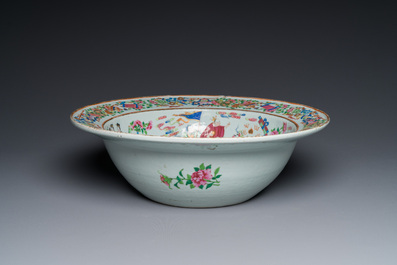 A large Chinese Canton famille rose 'Qi Lin Song Zi 麒麟送子' basin, 19th C.