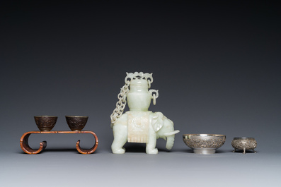 A group of six various Chinese objects, including jade and silver, 19/20th C.