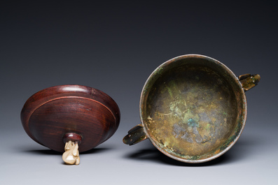 An unusual Chinese archaistic bronze censer with wooden cover, 'gui', Song