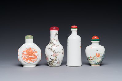 Four Chinese famille rose and iron-red snuff bottles, Qianlong and Yongzheng mark, 19/20th C.