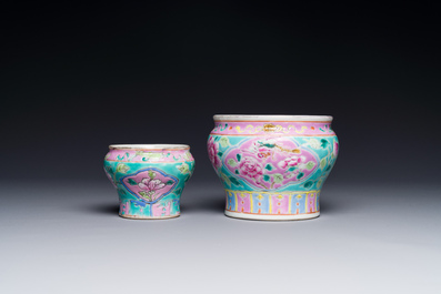 Deux bols en porcelaine de Chine famille rose pour le march&eacute; Straits ou Peranakan, 19&egrave;me