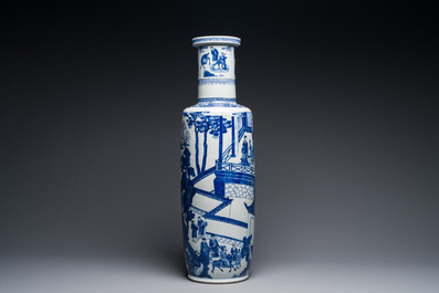 Een grote Chinese blauw-witte rouleauvaas met 'Guo Ziyi 郭子儀拜壽' decor, Kangxi