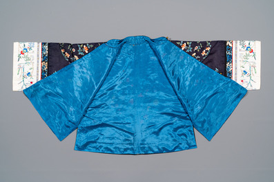 A group of eight pieces of Chinese embroidered silk, 19/20th C.