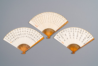Drie waaiers, navolger van Zhang Daqian 張大千 (1899-1983) en Wu Hufang 吴湖帆 (1894-1968), inkt en kleur op papier