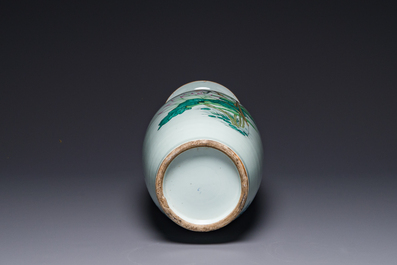 A Chinese famille rose vase, Yu Zhao 余钊 signed, 19/20th C.