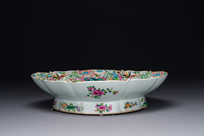 An oval Chinese Canton famille rose tazza with narrative design, 19th C.