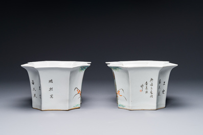 A pair of Chinese qianjiang cai jardinieres, signed Cha Yishun 查義順, 19/20th C.