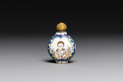A Chinese Canton enamel 'European scene' snuff bottle, Qianlong mark, 19th C.
