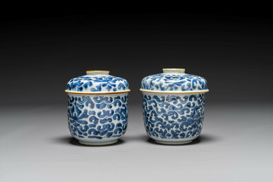 A group of six pieces of Chinese blue and white porcelain, Kangxi