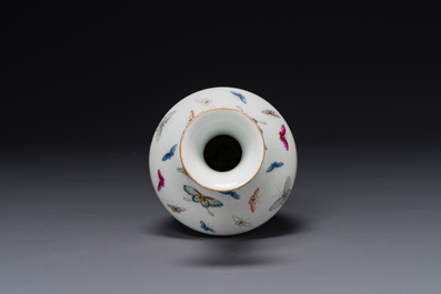 A Chinese famille rose vase with butterfly design, Guangxu mark, 19th C.