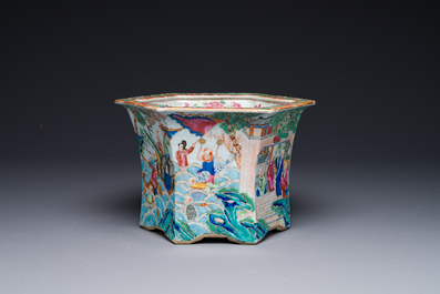 A very fine hexagonal Chinese Canton famille rose jardiniere, 19th C.