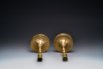 A pair of Flemish or Dutch knotted bronze candlesticks, 16th C.