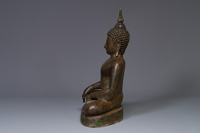 Bouddha en bhumisparsha mudra en bronze, Tha&iuml;lande, 18/19&egrave;me