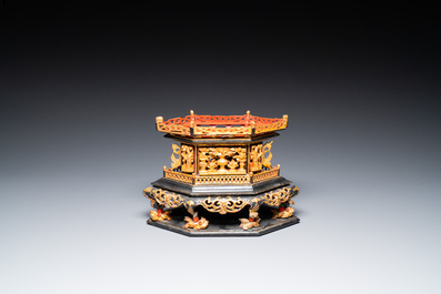 A Chinese gilt lacquer altar piece or 'chanab' for the Straits or Peranakan market, 19/20th C.
