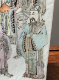 Vase de forme carr&eacute;e en porcelaine de Chine qianjiang cai, sign&eacute; Huang Ruming 黃汝銘, 19/20&egrave;me