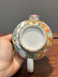 Service &agrave; th&eacute; de 11 pi&egrave;ces en porcelaine de Chine famille rose de Canton, 19&egrave;me