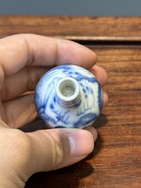 Five various Chinese blue and white snuff bottles, Yongzheng mark, 19/20th