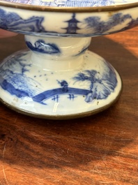 A Chinese blue and white 'Bleu de Hue' tazza and a bowl for the Vietnamese market, Shun Li Kun Ji 順利坤記 and Jin Yu Feng Ji 金玉鋒記 mark, 19th C.