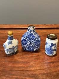 Three Chinese blue and white snuff bottles, Yongzheng mark, 19th C.