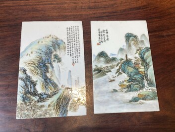 Twee Chinese qianjiang cai plaquettes, gesigneerd Shi Qifeng 石奇峰 en Wang Xiliang 王錫良, gedateerd 1944