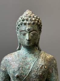 Twee bronzen figuren van een staande Bodhisattva, Centraal Java, 11/13e eeuw