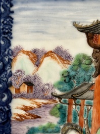 Vase de forme losange en porcelaine de Chine famille rose de Canton &agrave; d&eacute;cor mandarin, Qianlong