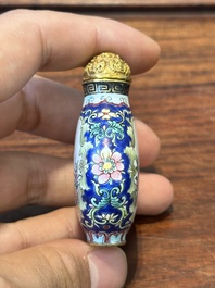 A Chinese Canton enamel 'European scene' snuff bottle, Qianlong mark, 19th C.