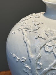 A Chinese monochrome white-glazed biscuit 'meiping' vase, signed Wang Bingrong 王炳榮, 19/20th C.