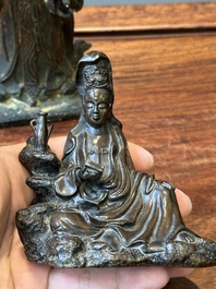 Deux figures en bronze de Wenchang et Guanyin, Chine, Ming