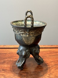 A Chinese archaistic Western Zhou-style bronze ritual food vessel, 'yan', Ming