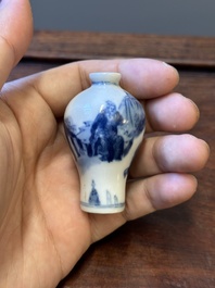 Ten Chinese blue and white vases and snuff bottles, 19th C.