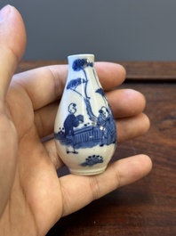 Ten Chinese blue and white vases and snuff bottles, 19th C.