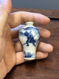 Ten Chinese blue and white vases and snuff bottles, 19th C.