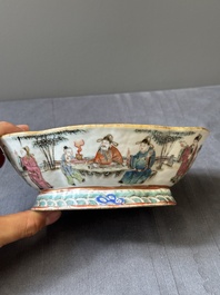 Three lobbed Chinese famille rose bowls, Yongzheng mark, 19th C.