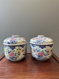 A pair of large Chinese famille rose jars and covers with floral design, Qianlong