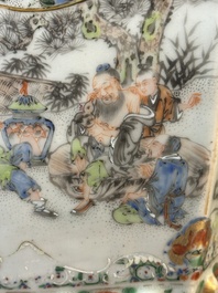 Een Chinese Canton famille verte tuinzit met figuratief decor, 19e eeuw