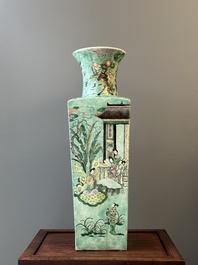A large square Chinese verte biscuit 'Romance of the Three Kingdoms' vase, 19th C.
