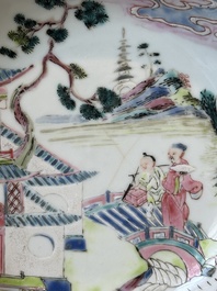 Quatre tasses et soucoupes en porcelaine de Chine famille rose et rouge de fer, Yongzheng/Qianlong