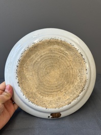 A Chinese armorial dish and a plate for the Dutch market with the arms of 'De Heere', Qianlong