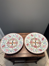 A pair of Chinese famille rose 'Hehe Erxian' dishes, Yongzheng/Qianlong