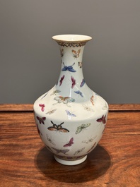 A Chinese famille rose vase with butterfly design, Guangxu mark, 19th C.