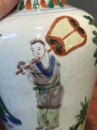 Petit pot en porcelaine de Chine wucai &agrave; d&eacute;cor de figures dans un paysage, p&eacute;riode Transition