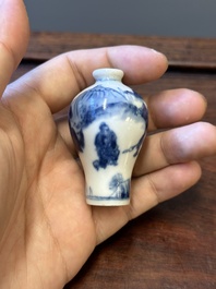 Ten Chinese blue and white vases and snuff bottles, 19th C.