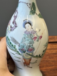 Two Chinese famille rose vase, Ju Ren Tang 居仁堂 mark, 19/20th C.