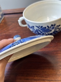 A Chinese blue and white square 'Long Eliza' flask and a covered bowl, Kangxi