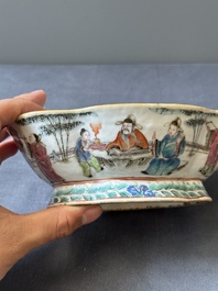 Three lobbed Chinese famille rose bowls, Yongzheng mark, 19th C.