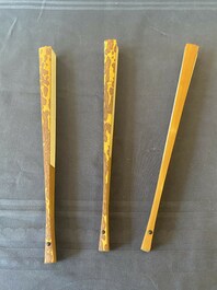 Drie waaiers, navolger van Zhang Daqian 張大千 (1899-1983) en Wu Hufang 吴湖帆 (1894-1968), inkt en kleur op papier