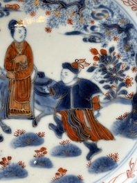 Een paar Chinese Imari-stijl 'Xi Xiang Ji' borden, Kangxi