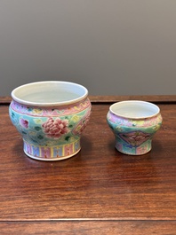 Deux bols en porcelaine de Chine famille rose pour le march&eacute; Straits ou Peranakan, 19&egrave;me