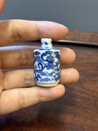 Ten Chinese blue and white vases and snuff bottles, 19th C.